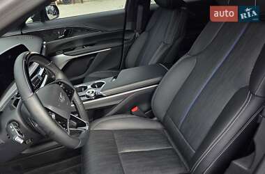 Внедорожник / Кроссовер Cadillac Lyriq 2024 в 