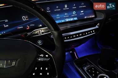 Внедорожник / Кроссовер Cadillac Lyriq 2024 в 