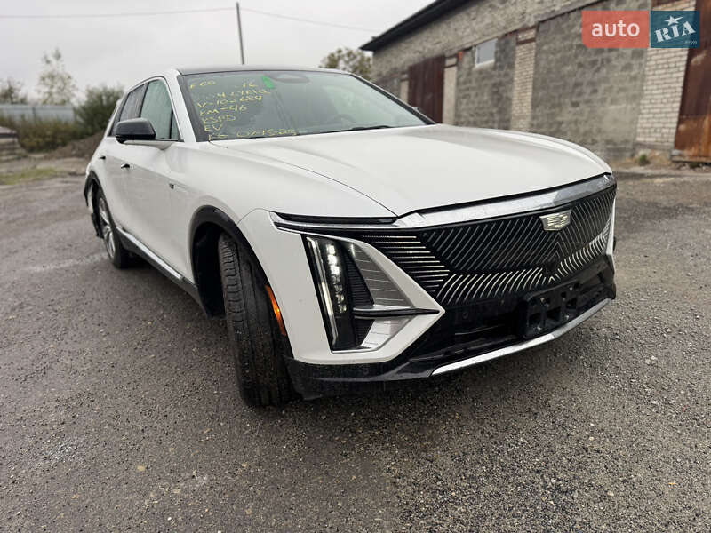 Внедорожник / Кроссовер Cadillac Lyriq 2023 в 