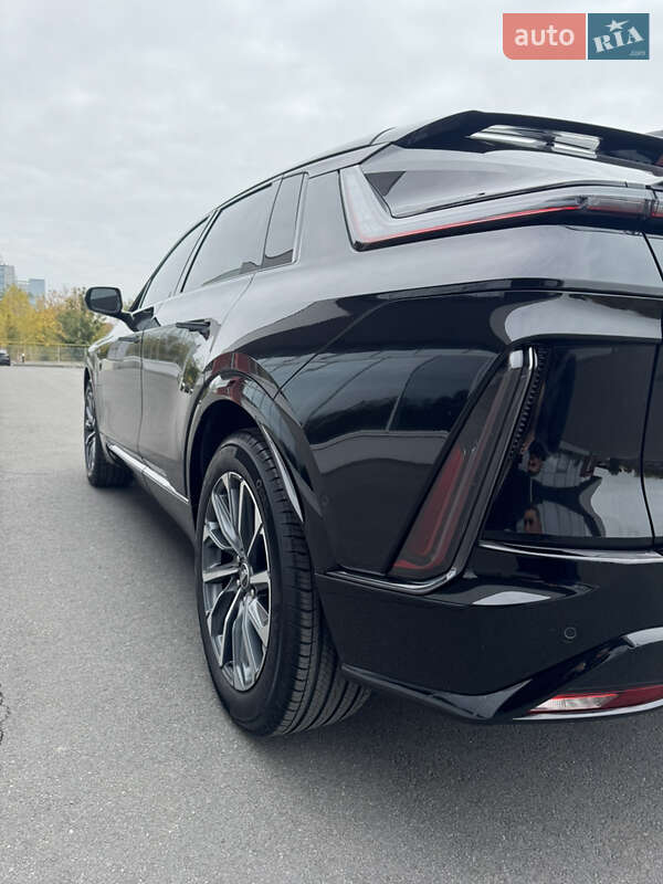 Універсал Cadillac Lyriq 2023 в Дніпрі фото 26 Універсал Cadillac Lyriq 2023 в Дніпрі