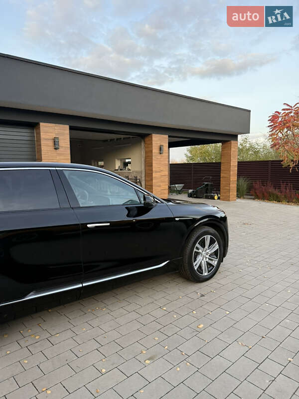 Позашляховик / Кросовер Cadillac Lyriq 2023 в Володимирі фото 16 Позашляховик / Кросовер Cadillac Lyriq 2023 в Володимирі