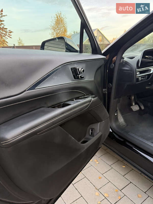 Позашляховик / Кросовер Cadillac Lyriq 2023 в Володимирі фото 22 Позашляховик / Кросовер Cadillac Lyriq 2023 в Володимирі