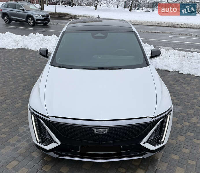 Лифтбек Cadillac Lyriq 2024 в Львове