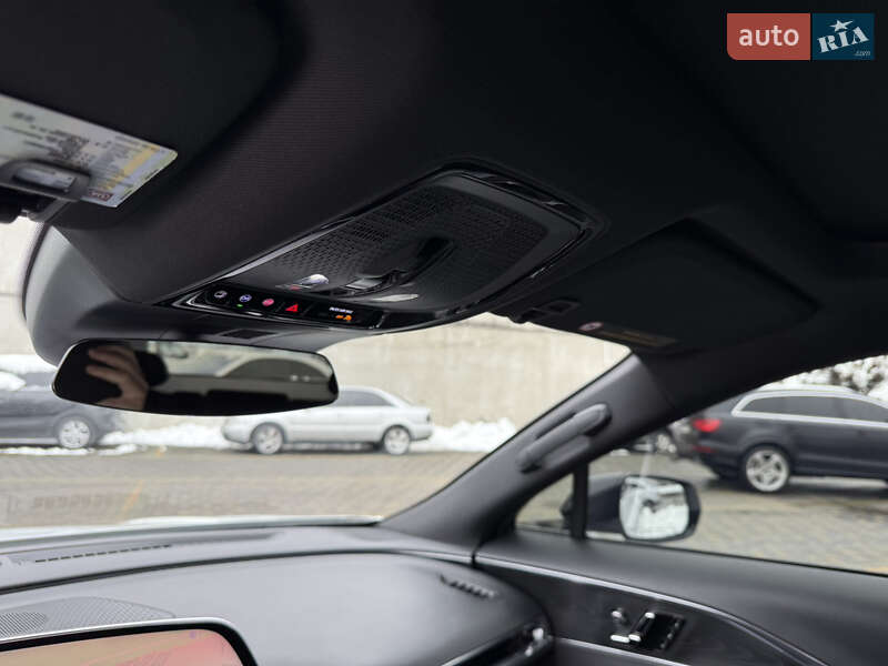 Лифтбек Cadillac Lyriq 2024 в Львове