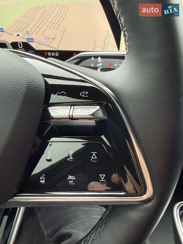 Лифтбек Cadillac Lyriq 2024 в Львове