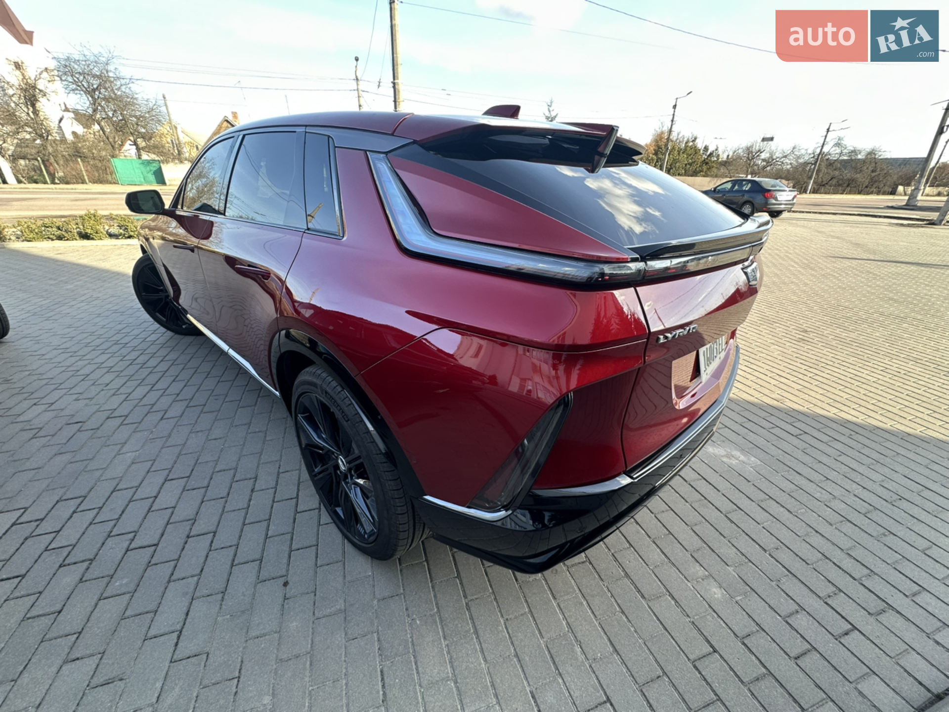 2023 Cadillac Lyriq - мініатюра 14