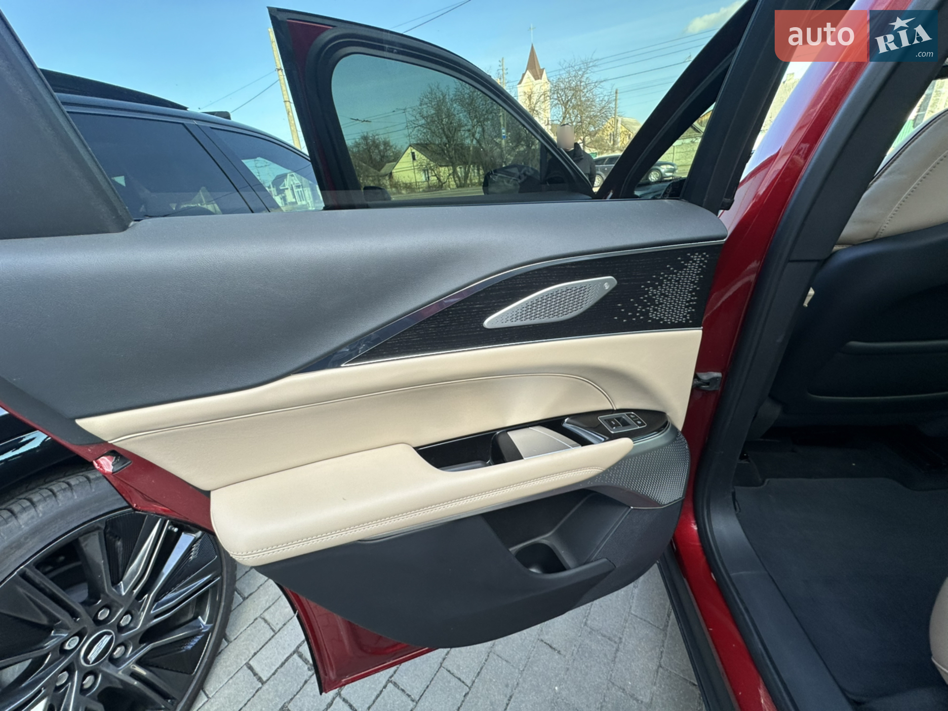 2023 Cadillac Lyriq - мініатюра 34