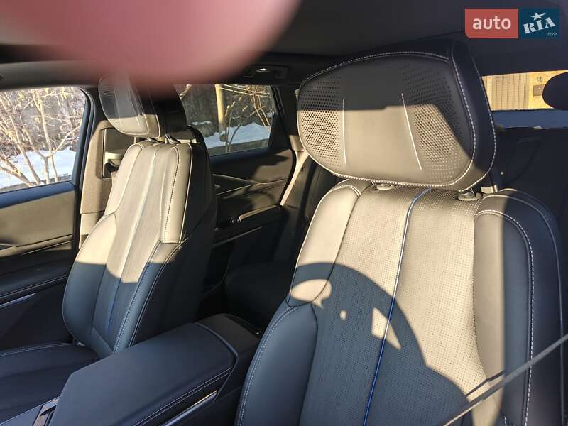 Внедорожник / Кроссовер Cadillac Lyriq 2023 в Запорожье фото 19 Внедорожник / Кроссовер Cadillac Lyriq 2023 в Запорожье