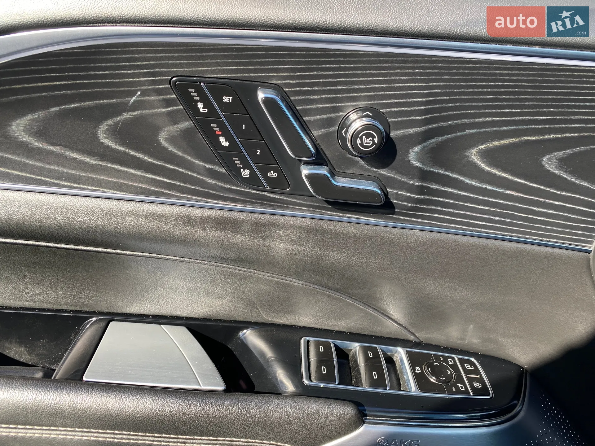 2023 Cadillac Lyriq - мініатюра 27
