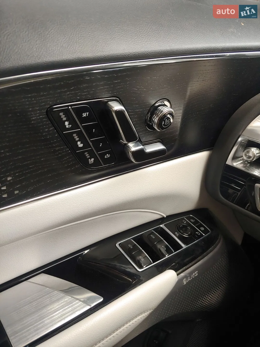 2023 Cadillac Lyriq - мініатюра 4