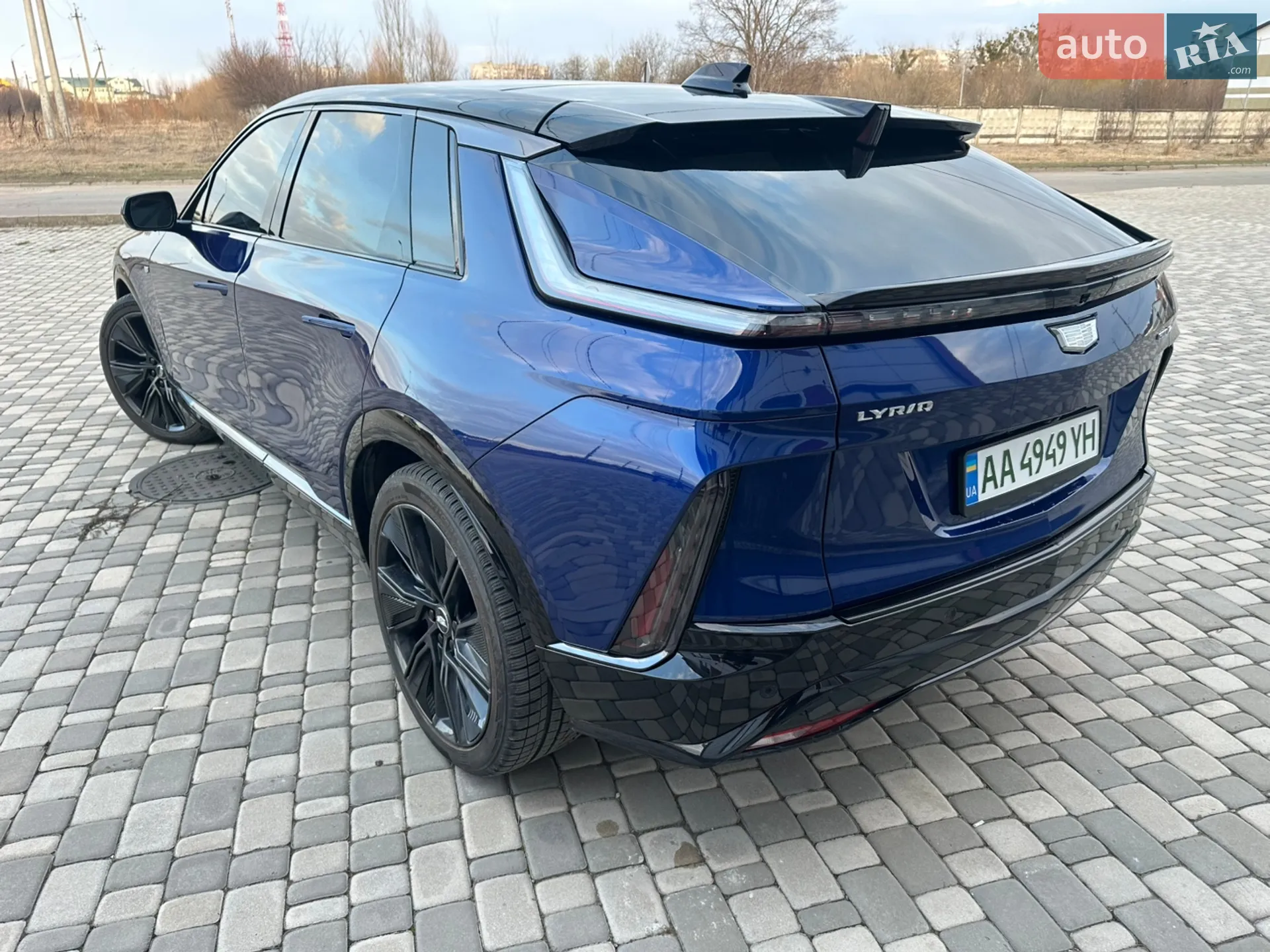 2023 Cadillac Lyriq - мініатюра 11