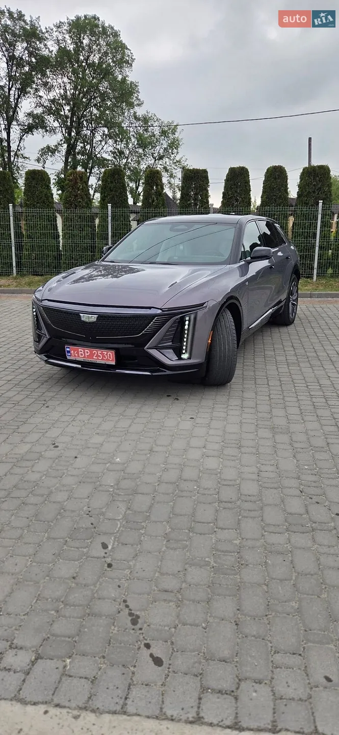 2024 Cadillac Lyriq - фото 1
