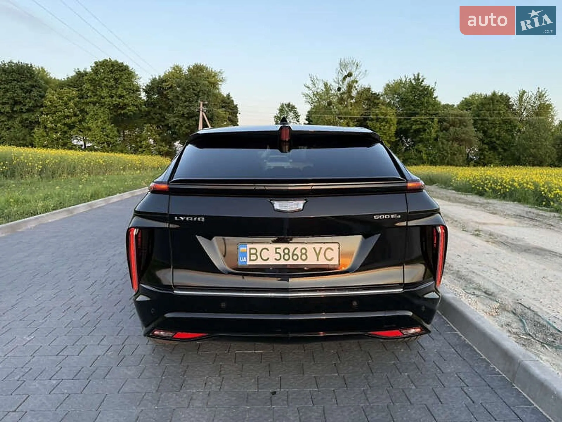 2023 Cadillac Lyriq - мініатюра 8