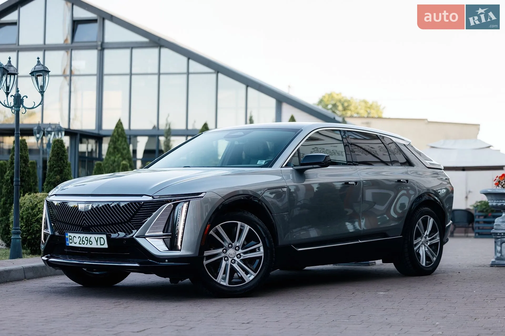 2024 Cadillac Lyriq - мініатюра 3