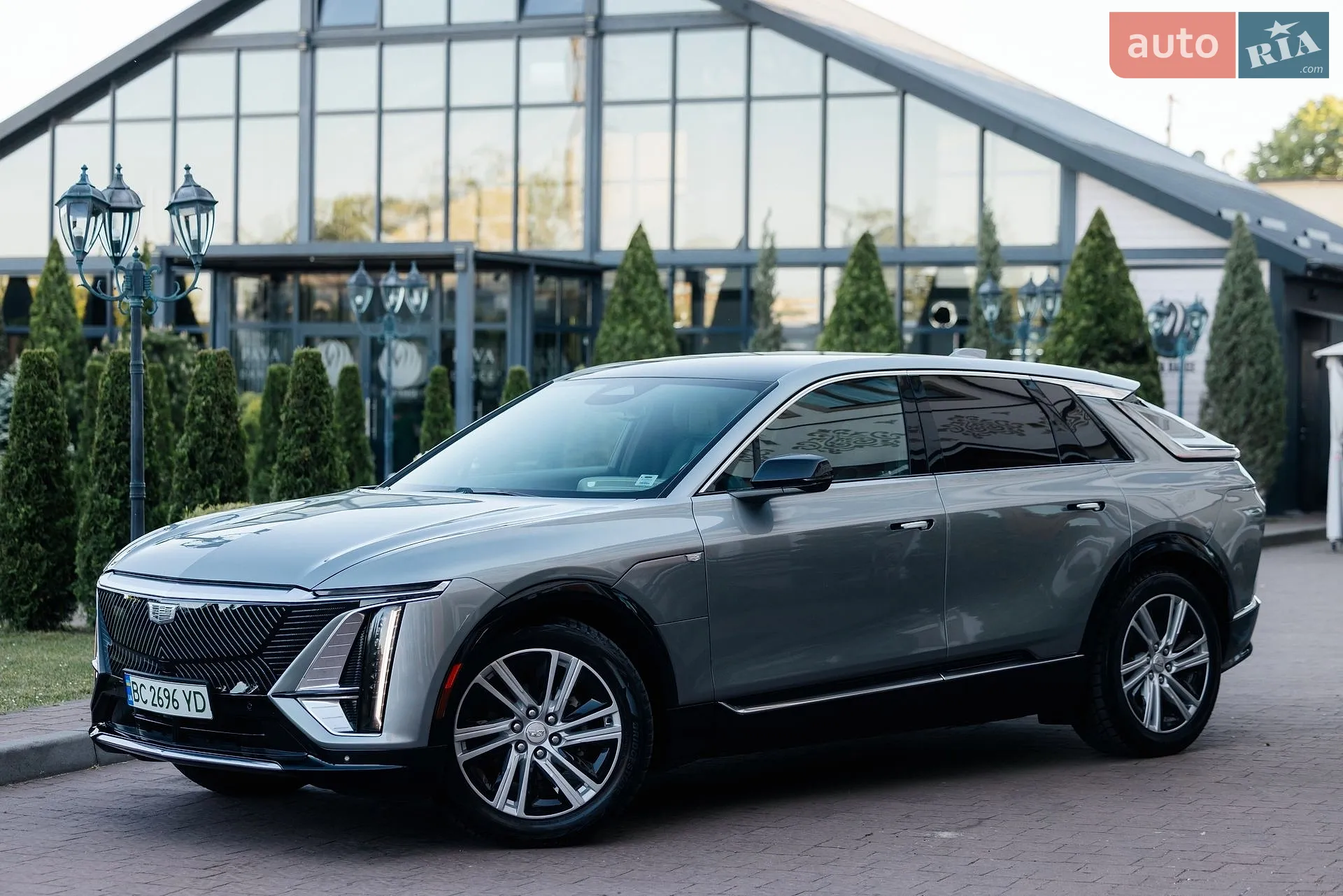 2024 Cadillac Lyriq - мініатюра 4