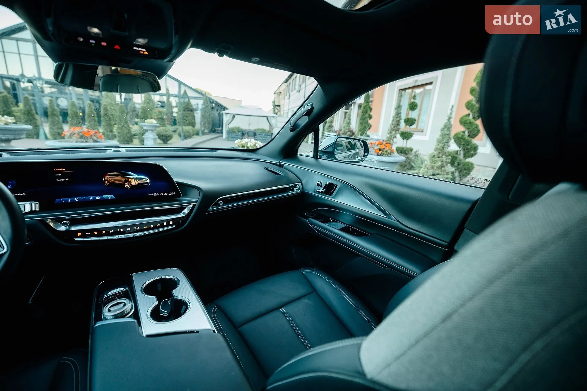 2024 Cadillac Lyriq - мініатюра 50