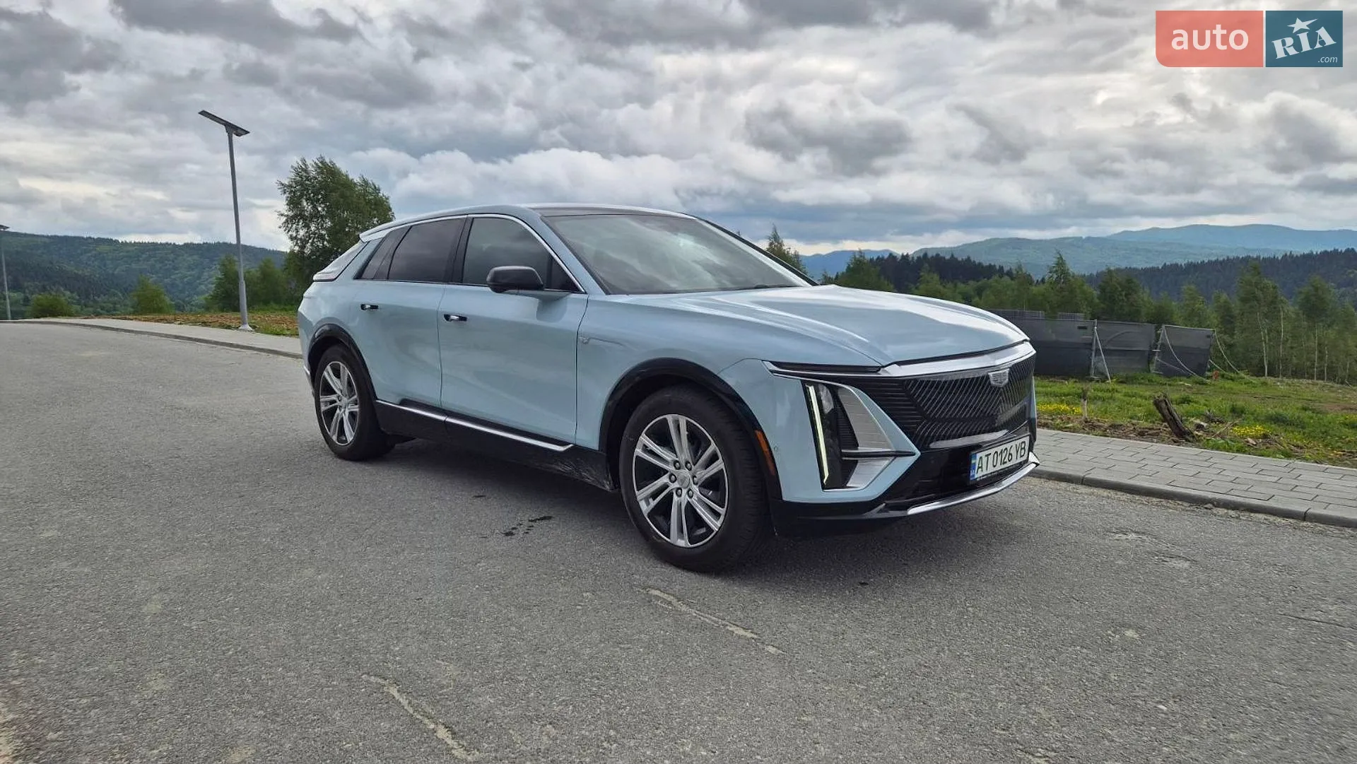 2024 Cadillac Lyriq - мініатюра 3