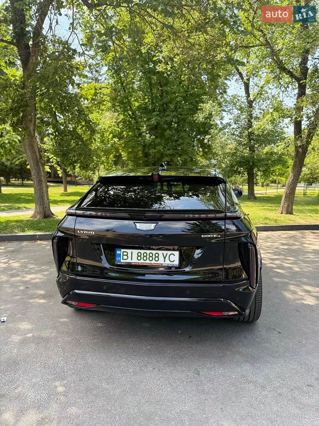 2025 Cadillac Lyriq - мініатюра 8