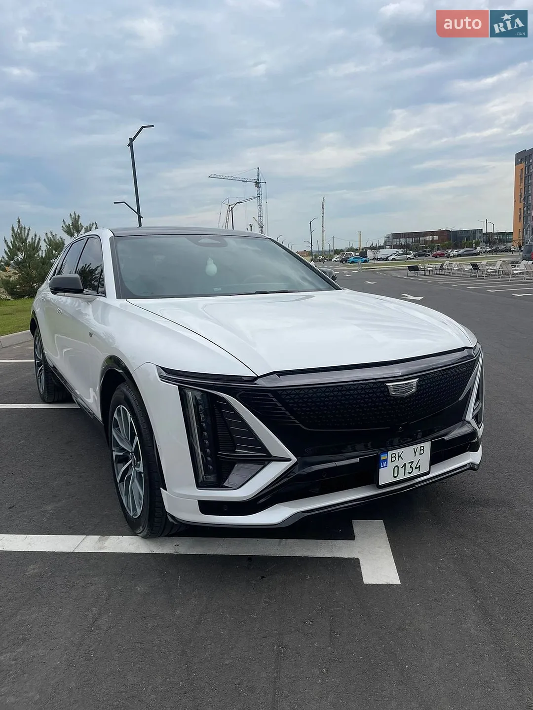 2023 Cadillac Lyriq - мініатюра 2