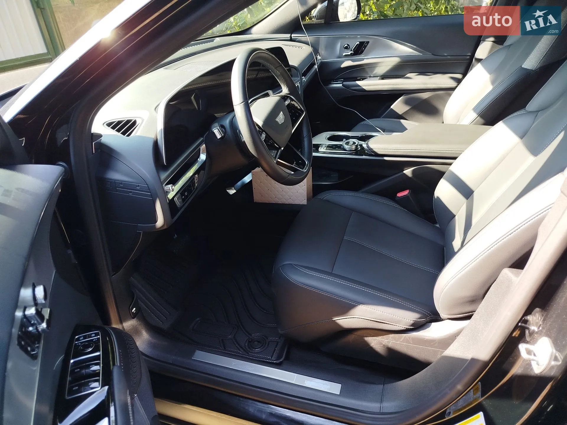 2024 Cadillac Lyriq - мініатюра 35