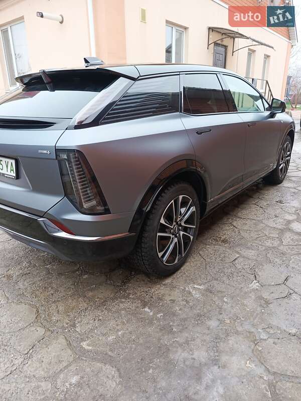 Позашляховик / Кросовер Cadillac  Optiq 2024 в Дніпрі