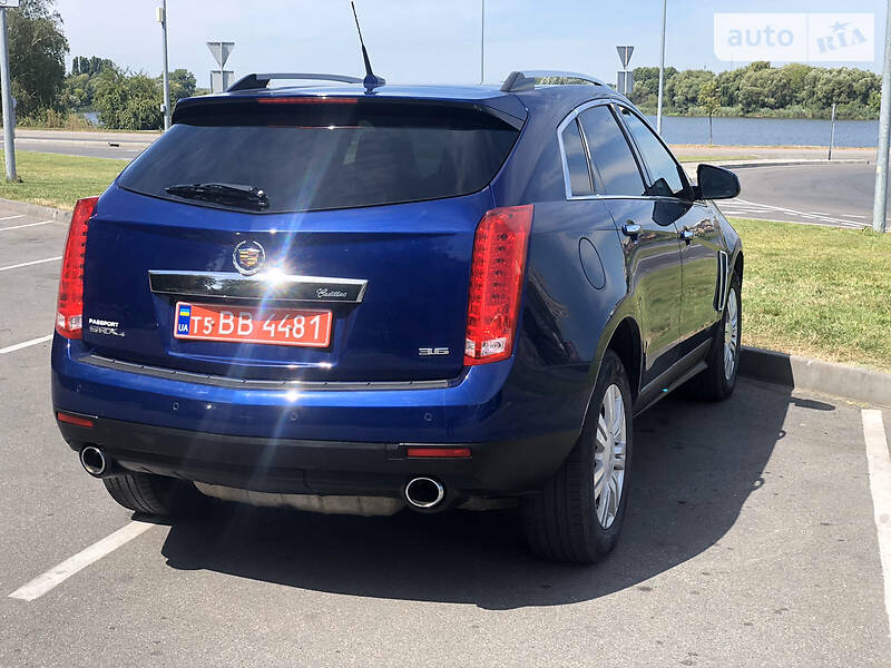 Внедорожник / Кроссовер Cadillac SRX 2013 в Виннице