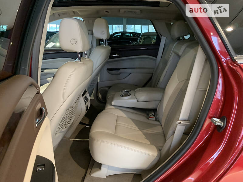 Внедорожник / Кроссовер Cadillac SRX 2014 в Киеве