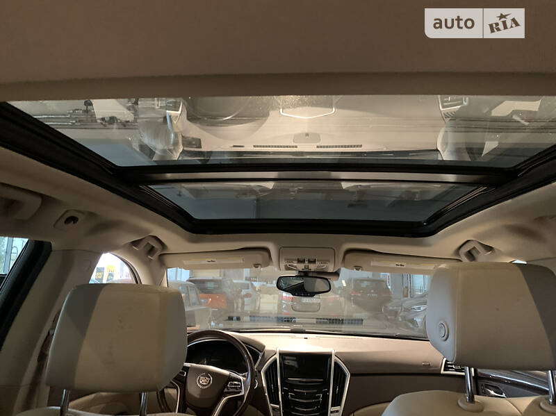 Внедорожник / Кроссовер Cadillac SRX 2014 в Киеве