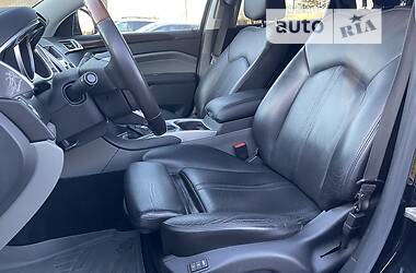 Внедорожник / Кроссовер Cadillac SRX 2010 в 