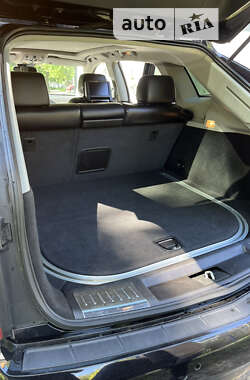 Внедорожник / Кроссовер Cadillac SRX 2011 в 