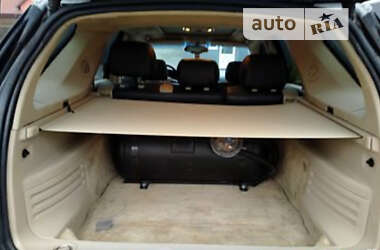 Позашляховик / Кросовер Cadillac SRX 2004 в 
