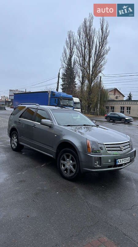Cadillac SRX 2004