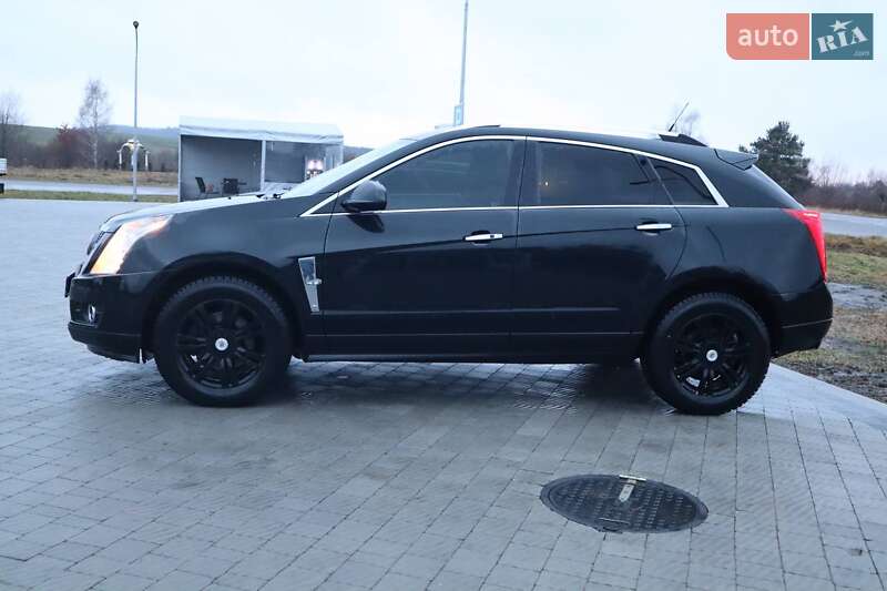 Позашляховик / Кросовер Cadillac SRX 2011 в Городку
