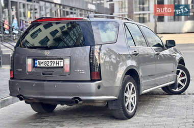 Внедорожник / Кроссовер Cadillac SRX 2004 в 