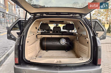 Внедорожник / Кроссовер Cadillac SRX 2004 в 