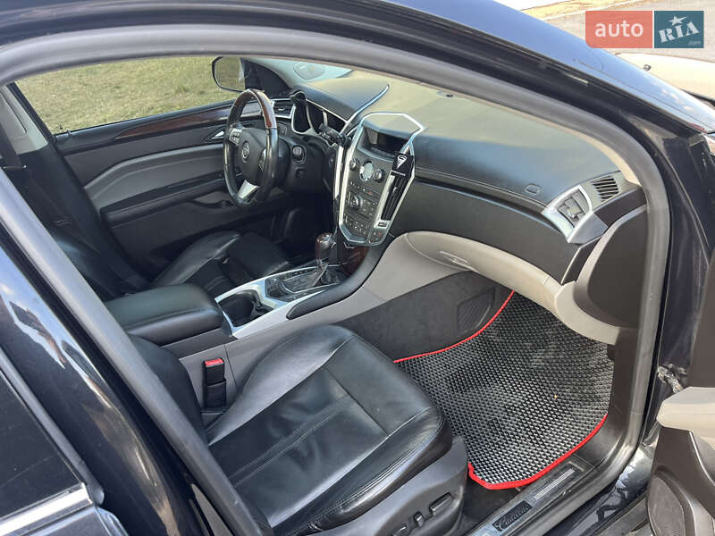 Внедорожник / Кроссовер Cadillac SRX 2011 в Киеве фото 16 Внедорожник / Кроссовер Cadillac SRX 2011 в Киеве