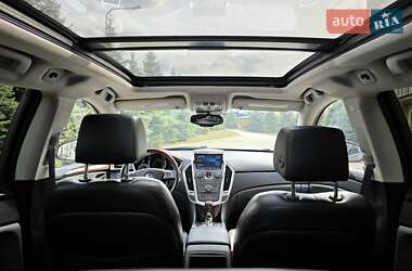 Позашляховик / Кросовер Cadillac SRX 2010 в 