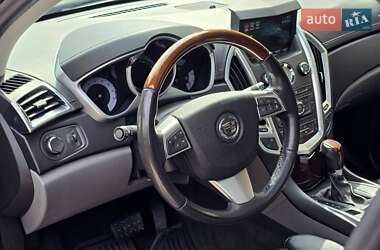Внедорожник / Кроссовер Cadillac SRX 2010 в 