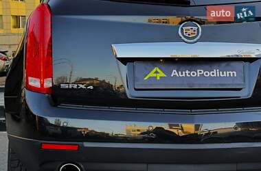 Внедорожник / Кроссовер Cadillac SRX 2014 в 