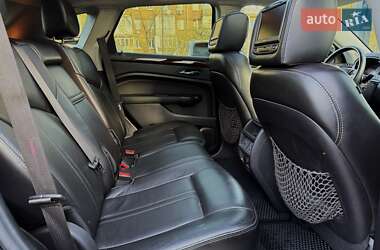 Внедорожник / Кроссовер Cadillac SRX 2014 в 