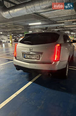 Внедорожник / Кроссовер Cadillac SRX 2010 в 