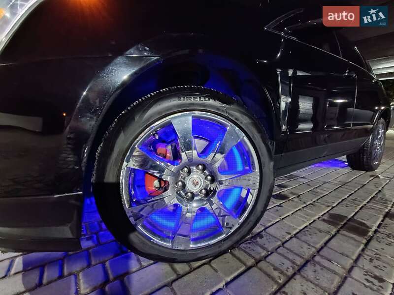 Позашляховик / Кросовер Cadillac SRX 2010 в Миколаєві