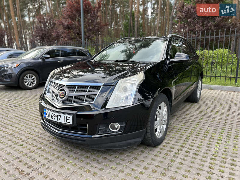 Внедорожник / Кроссовер Cadillac SRX 2010 в 