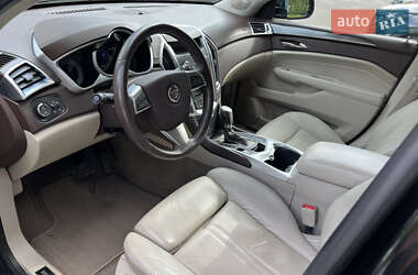 Внедорожник / Кроссовер Cadillac SRX 2010 в 