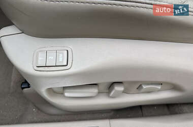 Внедорожник / Кроссовер Cadillac SRX 2010 в 