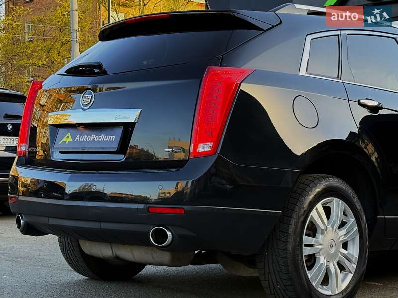 Позашляховик / Кросовер Cadillac SRX 2014 в Києві