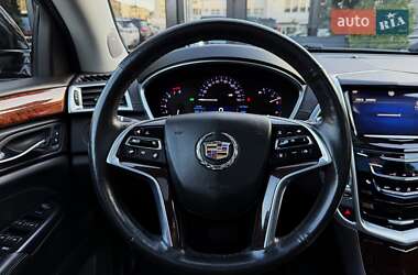 Позашляховик / Кросовер Cadillac SRX 2014 в 
