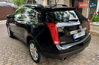 Внедорожник / Кроссовер Cadillac SRX 2010 в 