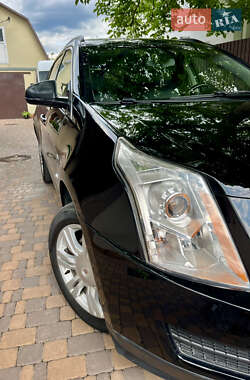 Внедорожник / Кроссовер Cadillac SRX 2010 в 