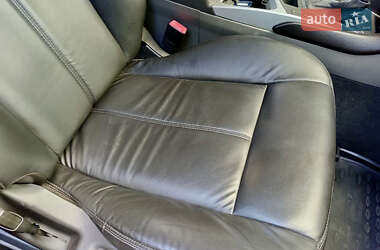 Внедорожник / Кроссовер Cadillac SRX 2010 в 